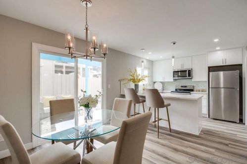 4168 Genesee Ave, San Diego CA  92111-2716 exterior