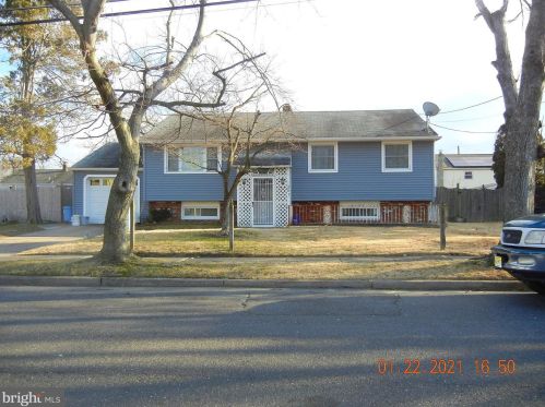 351 Peach Rd, Gloucester, NJ 08031-1750