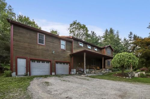 646 Branchville Rd, Ridgefield CT  06877-6128 exterior