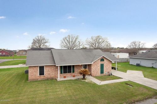 401 Morningside Dr, Duson, LA 70529-3930