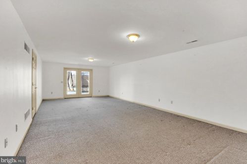 142 Furlong Way, Red Lion PA 17356-8775 exterior