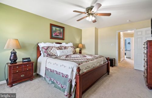 14238 Hunters Run Way, Gainesville VA  20155-4408 exterior