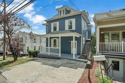41 Cedar Ln, Crotonville, NY 10562-2401