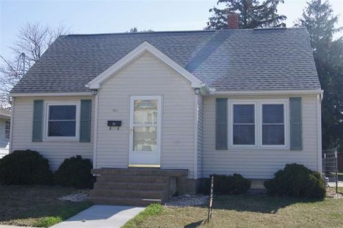305 3rd St, Ludlow, IA 52172-1315
