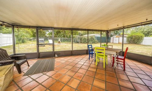 1562 Twin Palms Loop, Lutz FL  33559-6763 exterior