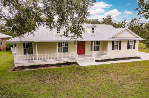 8443 Riverside Dr, Arcadia, FL 34269-7124