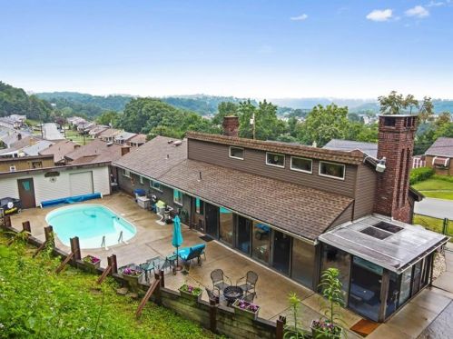3246 Jeffrey Dr, Mckeesport, PA 15133-2204