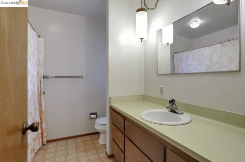 486 Quail Glen Dr, Oakley CA  94561-3942 exterior