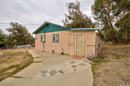 850 Kimbark Ave, San Bernardino, CA 92407-1124