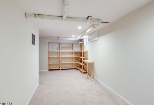 8 Emerson Pl, Montclair NJ  07043-1510 exterior