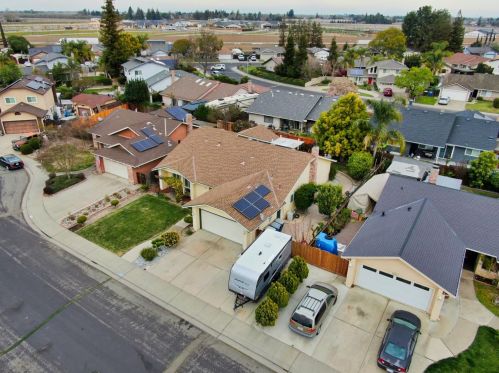1168 Bud Pl, Manteca, CA 95336-3228