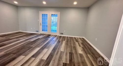 36 Bennett Ct, East Brunswick, NJ 08816-3687