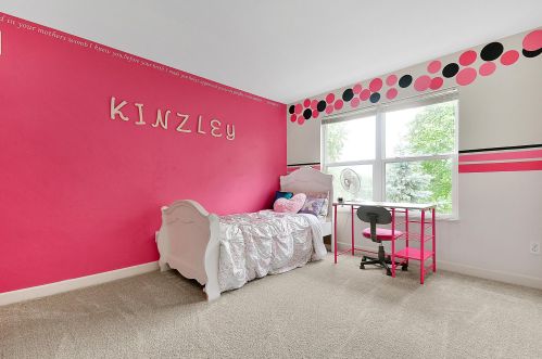 447 Stone Shadow Dr, Blacklick OH  43004-8305 exterior