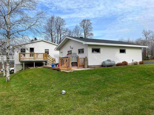 3613 Haines Rd, Duluth MN 55811-3733 exterior