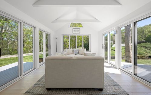 5 Elizabeth Cir, Mashpee MA 02649-2295 exterior