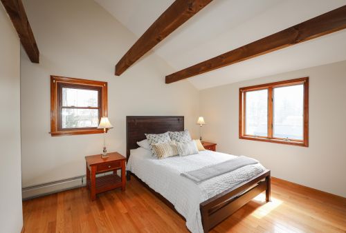 16 10th St, Kingston NH  03848-3717 exterior