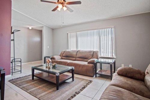 1085 Canary Ter, Fort Pierce FL  34953-1818 exterior