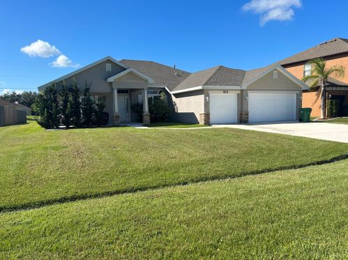 414 Ewing Ave, Fort Pierce, FL 34983-2813