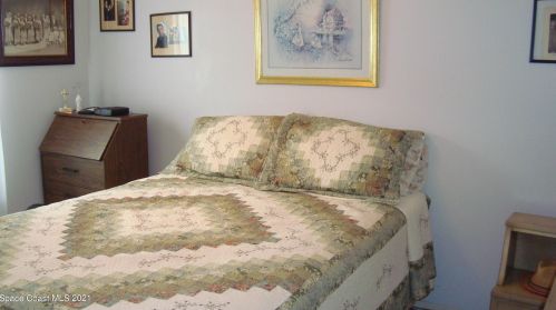 112 Scenic Dr, Cocoa FL 32926-2574 exterior