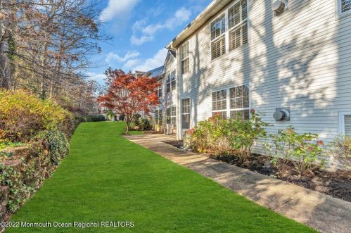 231 Club Dr, Belmar, NJ 07719-9450
