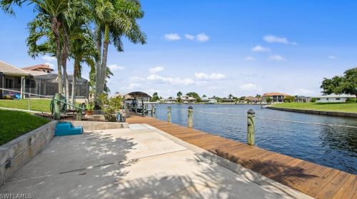 2229 27th St, Cape Coral, FL 33904-3363