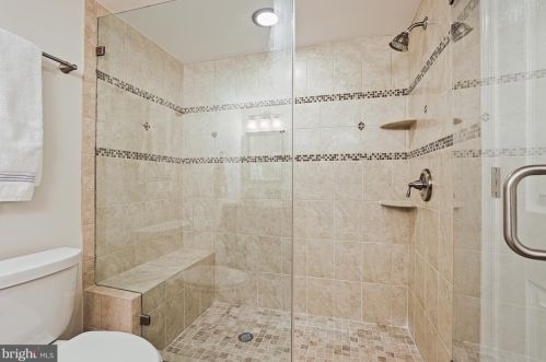 3211 Winter Sun Ter, Herndon VA  20171-1939 exterior