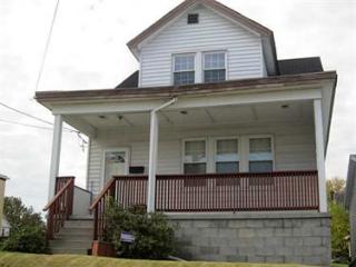 1030 Morton Ave, Mckeesport, PA 15133-3930