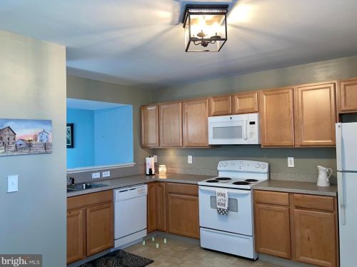 631 Rosemary Dr, Seaford, DE 19973-7627
