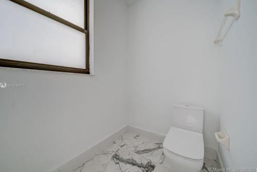 8941 178th St, Hialeah FL  33018-6554 exterior