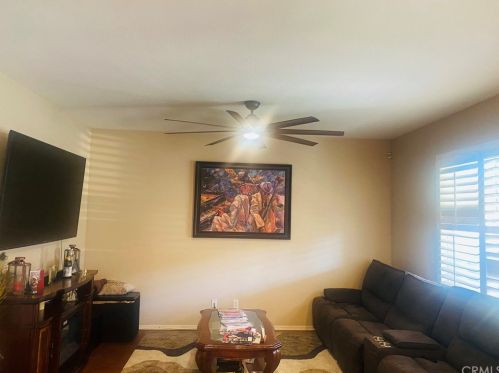 1107 Marigold Dr, Perris, CA 92571-7536