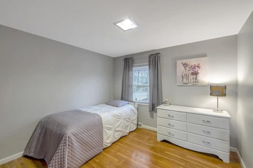 1055 Champagne Dr, Marion OH  43302-6626 exterior