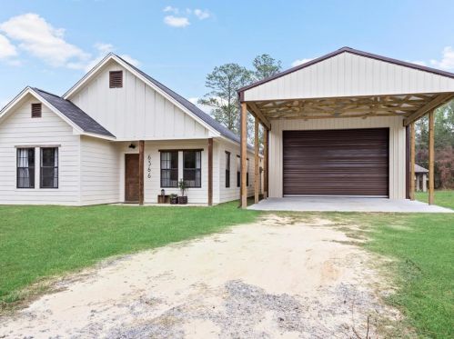 6366 Sparks Rd, Orange, TX 77632-6314