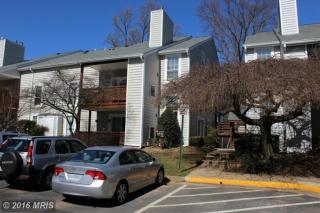 10108 Oakton Terrace Rd, Vienna, VA 22124-2925