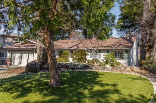 11902 Lake Wildwood Dr, Lake Wildwood, CA 95946-9479