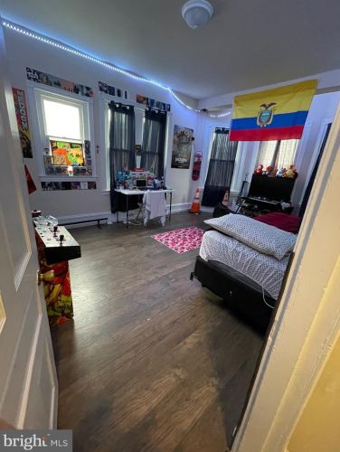 805 Main St, Norristown PA  19401-4103 exterior