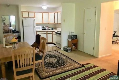 906 Thoreau Ct, Mahwah NJ  07430-2358 exterior