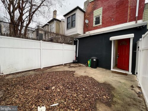 900 29th St, Philadelphia PA  19130-1114 exterior