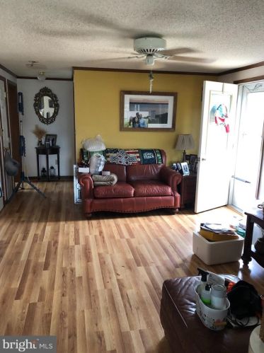 102 Massanutten St, Edinburg VA  22824-9313 exterior