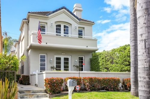 907 Delaware St, Huntington Beach, CA 92648-4305