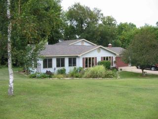1725 Koshkonong Rd, Stoughton, WI 53589-2941