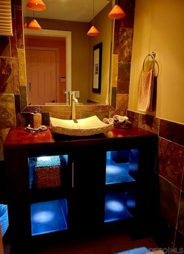 3637 Dove Holw Rd, Encinitas CA 92024-7248 exterior