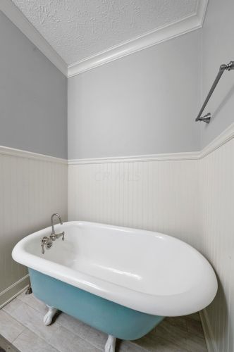 8328 Martinsburg Rd, Mount Vernon OH  43050-9506 exterior