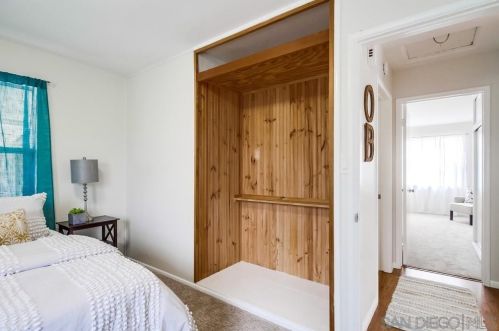 2070 Cable St, San Diego CA 92107-3313 exterior