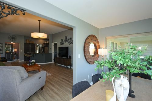 414 Woodfield Cir, Waterford WI  53185-4052 exterior