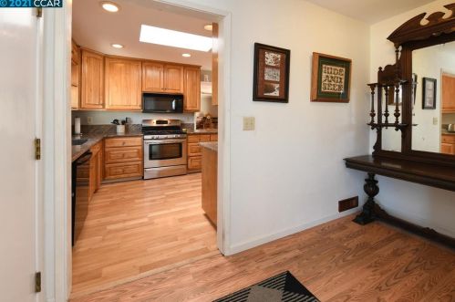 3802 Briarcliff Dr, West Pittsburg, CA 94565-5501