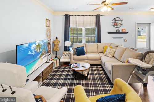 99 Nathaniel Dr, Charles Town WV  25414-1290 exterior