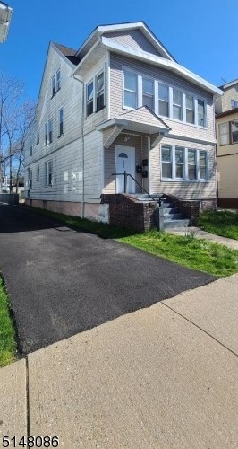 442 Grove St, East Orange, NJ 07017-4905
