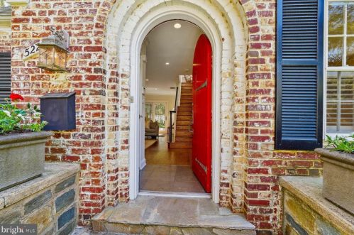 5220 Klingle St, Washington, DC 20016-2657