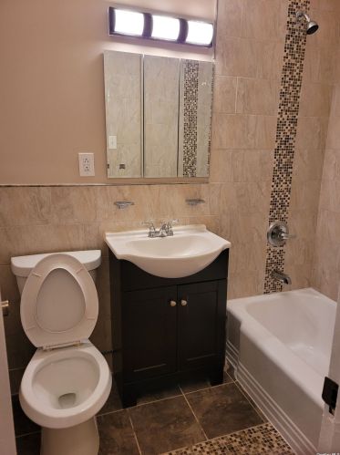 114-14 Francis Lewis Blvd, Jamaica, NY 11411-1668