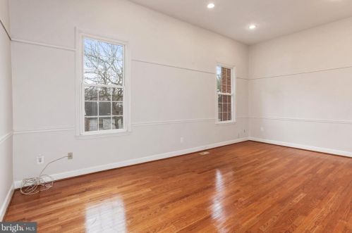 5509 Miles Ct, Springfield VA 22151-1714 exterior